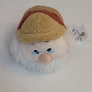 Tsum Tsum snow white dwarf stuffed plush stuffie
